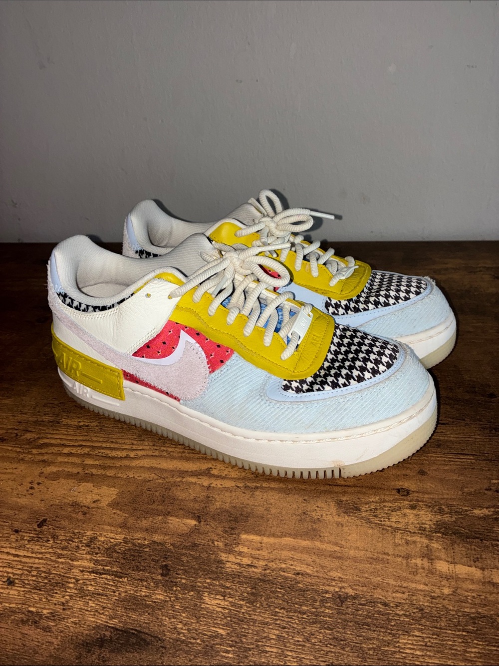 Nike Multicolor Low-Top Sneakers
